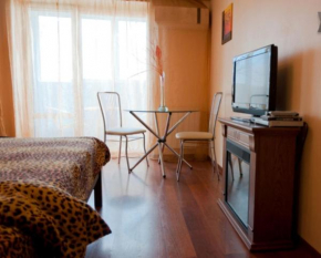Modern Apartment with Panoramic View near Metro 23August